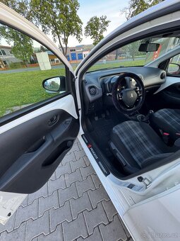 PEUGEOT 108 Active 11/2019 parkovací senzory+letní gumy - 14