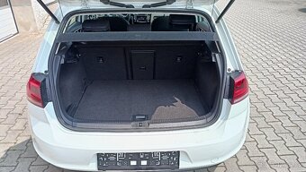 VW GOLF VII 1,4 TSI highline 135tis km pěkný bez koroze - 14