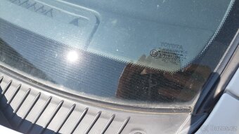 Toyota Carina E 1.8, 178tis km, výhřev čel. skla, el. šíbr - 14