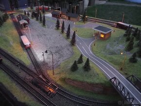 Prodám kolejiště TT plně funkční dva  okruhy - 14