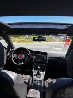 Golf GTI VII PERFORMANCE - Airlift/ DSG / Pano / Kamera - 14