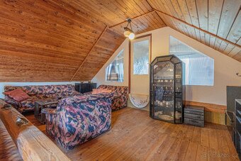 Prodej Chalupy a hospodářská usedlost s pozemky3189 m2. 1221 - 14