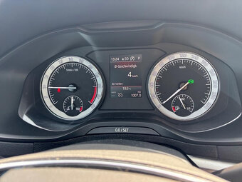 Škoda Karoq Clever 2.0 TDi DSG 4x4 -navi,LED,šíbr,temp,150PS - 14