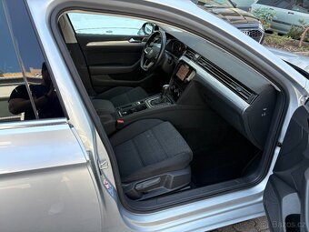 Volkswagen Passat B8 Variant 2.0TDI 110kW DSG Matrix Virtual - 14