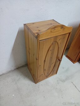 Prodám 2 x koupelnové skřínky z masivu - 14