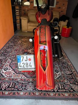 Harley-Davidson FLS Softail Slim S -Stavba - 14