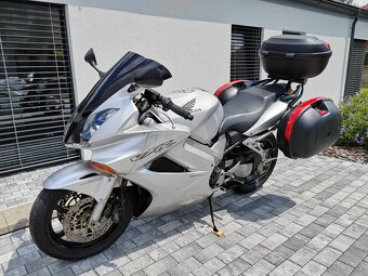 Honda vfr 800 V-tech - 14