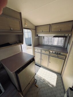 OBYTNÝ KARAVAN SPIRITE ALPINE - 14