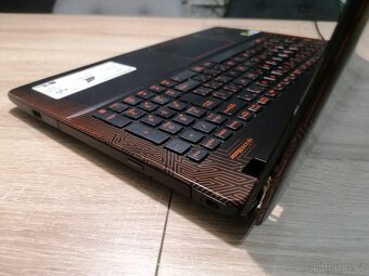 Herní ASUS F550V - Intel i5 7300HQ, nVidia GTX 950m, 8GB RAM - 14