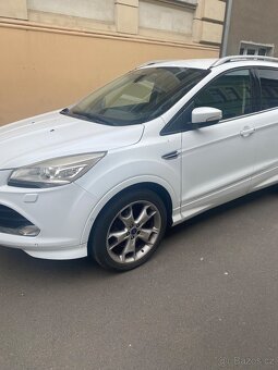 Ford Kuga 2.0 TDCi 103 kW, r. v. 2014 – výbava Individu - 14