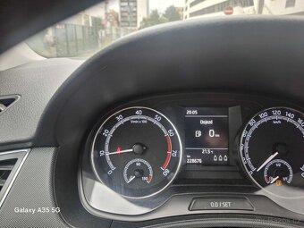Škoda Rapid   RV2019    229000km  odpočet DPH - 14