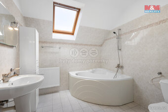 Prodej rodinného domu, 188 m², Doksy, ul. Polní - 14