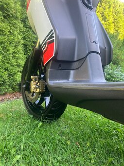 APRILIA SR MOTARD 125 - 14