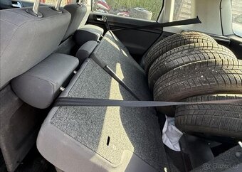 Volkswagen Polo 1,4 i 59kW KLIMA, +SADA KOL benzín manuál - 14