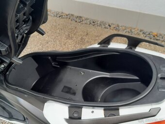 Yamaha X-Max 400 ABS, 2014, moc pěkný, AKCE - 14