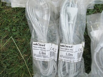 Propojovací kabely a konektory cinch a scart + síťové šňůry. - 14