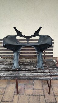 Kapota - maska na Suzuki Burgman 650 - 14
