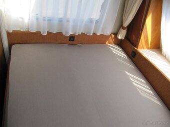 Prodám karavan Hobby 440 SF,model 2008 + mover + předstan. - 14