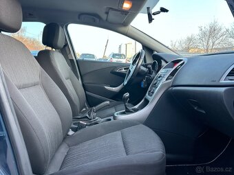 Opel Astra J kombi, najeto 126.908 km, 2 sady kol - 14