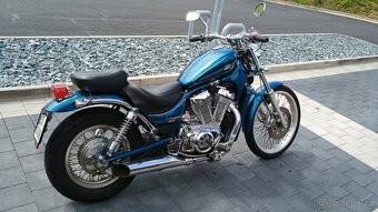 Suzuki VS 800 Intruder - 14