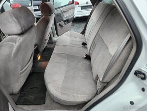 Ford Taurus 3.0 V6 Automat - 14