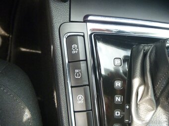 Škoda Superb 2.0TDI 125kW DSG 1.MAJITEL - 14