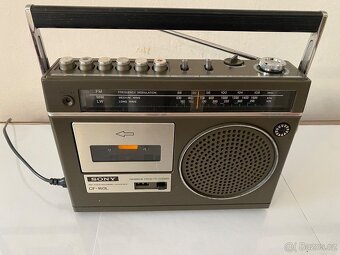 Radiomagnetofon Sony CF-160L, rok 1975 - 14