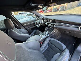 Alfa Romeo Stelvio 2.9T 510ps 30tkm/1.maj/stav nového/ - 14