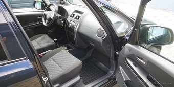 Suzuki ZX4 1,6i - 16V - 79kw. PREMIUM. . Nová STK do 5/2027 - 14