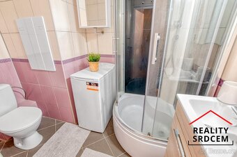 Prodej bytu v os. vlast. 2+1+prostorná lodžie/54 m2 na ul. C - 14