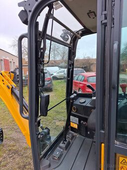 JCB 16 C-1, 2019 super - 14