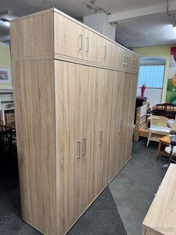1x Krásná vysoká šatní skřín s nástavbou dub Sonoma - 14