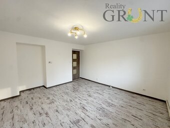 Prodej bytu 2+1 s balkónem, 60 m2 - Karviná - Nové Město - 14