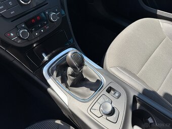 OPEL INSIGNIA 2.0 CDTI 118KW //2010 XENON NAVIGACE SERVISKA - 14