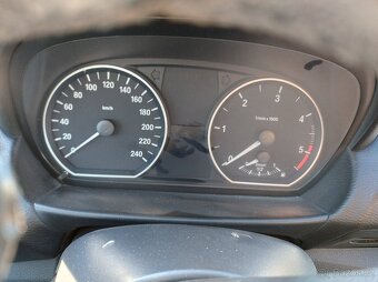 BMW E87 116D 2010 85kW 2,0d KRASNY, malo KM, DILY - 14