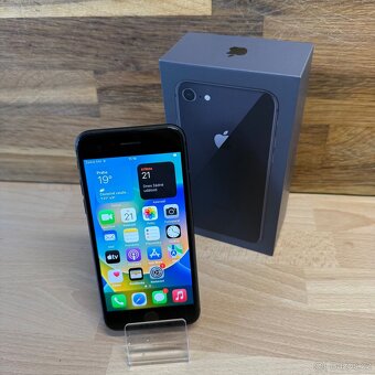 iPhone 8 64GB, černý (12 měsíci záruka) - 14
