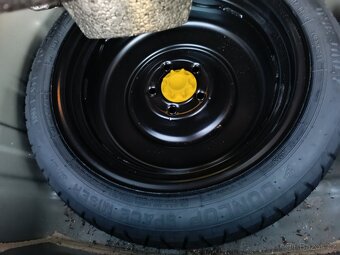 Toyota Avensis kombi automat odpočet DPH - 14