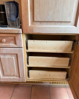 Velká kuchyně z masivu se spotřebiči,5675 - 14