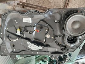 Zámek,klika,motorek,stahovačka VW Passat B6 - 14