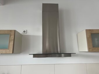 Moderní kvalitní kuchyňská linka - 14