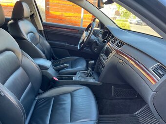 Škoda Superb II 2.0TDI 103 kW combi na splátky bez registru - 14