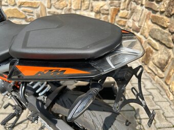 KTM 125 DUKE - 2021 - 14