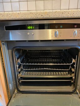 kuchyňská linka se spotřebiči z Německa - 14