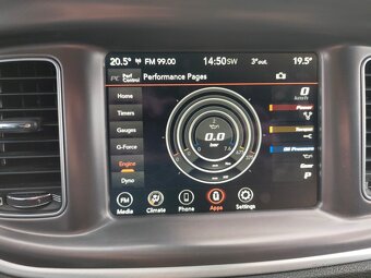 Dodge charger 5.7hemi 276kw rok výroby 2020 - 14