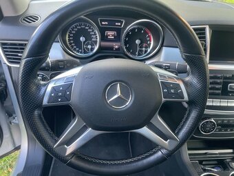 Mercedes-Benz ML500 - 14