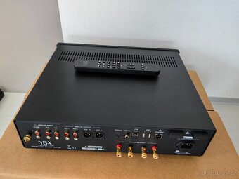 YBA Heritage R100 Streaming Music Center - 14