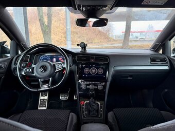 VW Golf 7.5 R-line DSG - 2017 MAX VÝBAVA - super stav - 14