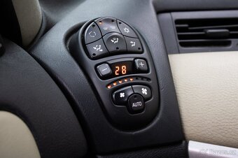 Renault Avantime 2.2DCi 110kw MT/6 2003 - 14