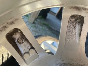 Alu kola 15 originál Škoda Fabia, nové letní pneu 195/55/15 - 14