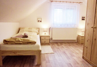 Rodinný / apartmánový dům přímo pod Pustevnami Beskydy - 14